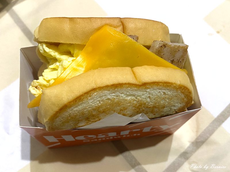 Hearty哈媞手作三明治內湖店~料滿出韓式土司盒子 @Bernice的隨手筆記