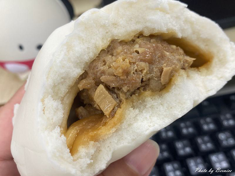 好記包子~均一價15元 包子饅頭口味選擇多 晚來熱門款售罄 @Bernice的隨手筆記