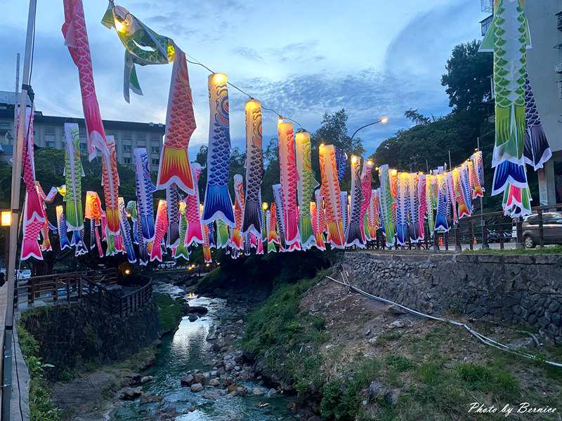 2025北投夏日祭り-魚躍龍門 盛夏祈福~上千鯉魚齊飄揚 盛夏北投獻祝福 夜間閃爍共綻放 @Bernice的隨手筆記