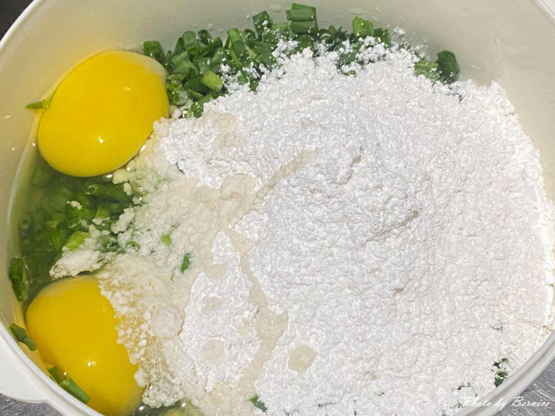 粉漿珠蔥餅~不會和麵也能享受蔥油餅 @Bernice的隨手筆記 粉漿珠蔥餅~不會和麵也能享受蔥油餅 @Bernice的隨手筆記