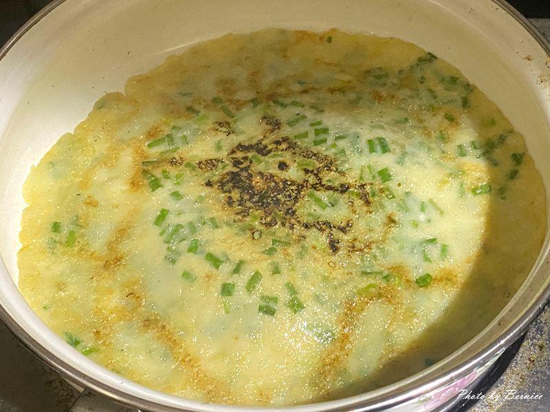 粉漿珠蔥餅~不會和麵也能享受蔥油餅 @Bernice的隨手筆記 粉漿珠蔥餅~不會和麵也能享受蔥油餅 @Bernice的隨手筆記