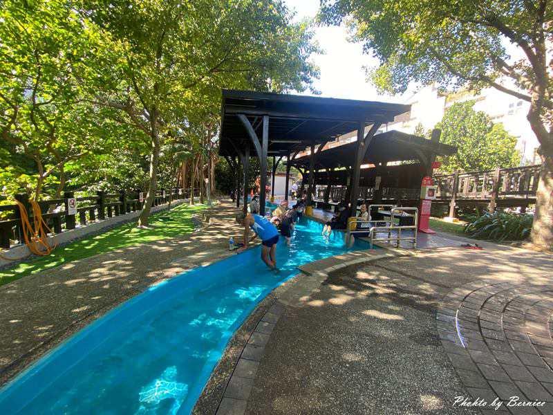 泉源公園泡腳池園區~北投第一座無料足湯 重新啟用 @Bernice的隨手筆記