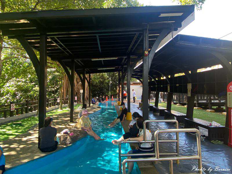 泉源公園泡腳池園區~北投第一座無料足湯 重新啟用 @Bernice的隨手筆記