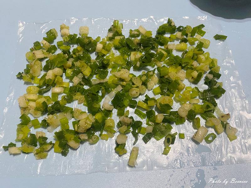 米紙蔥餅~低熱量蔥餅 簡單好上手 @Bernice的隨手筆記 米紙蔥餅~低熱量蔥餅 簡單好上手 @Bernice的隨手筆記