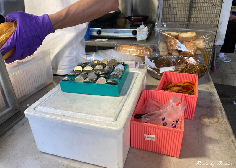 金好越南法國麵包~酥脆到靈魂深處 市場人氣小吃 @Bernice的隨手筆記