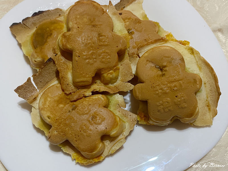 那個그건雞蛋糕 六號店~不想上班但想吃雞蛋糕 小人造型雞蛋糕太犯規 @Bernice的隨手筆記