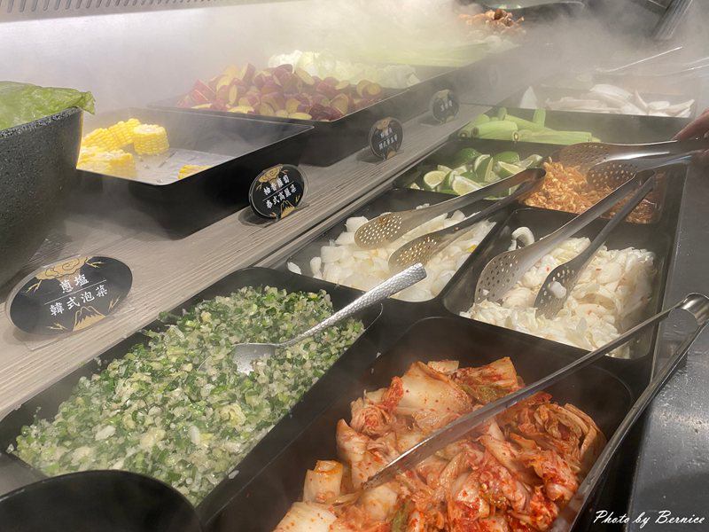 肉次方 燒肉放題台北峨眉店~進擊の肉 現切肋眼牛排爽爽吃 @Bernice的隨手筆記