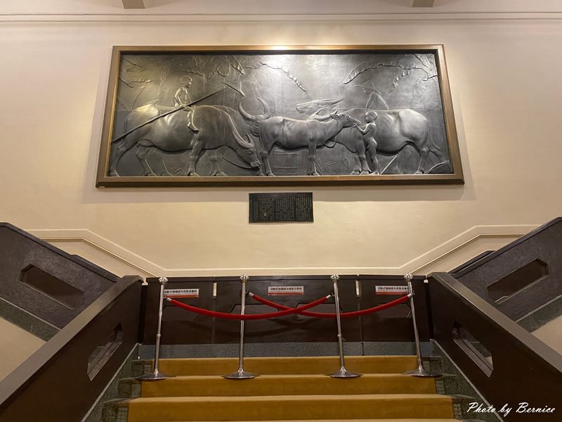 臺北市中山堂~感受建築風采近距離欣賞水牛群像真跡 @Bernice的隨手筆記 臺北市中山堂~感受建築風采近距離欣賞水牛群像真跡 @Bernice的隨手筆記