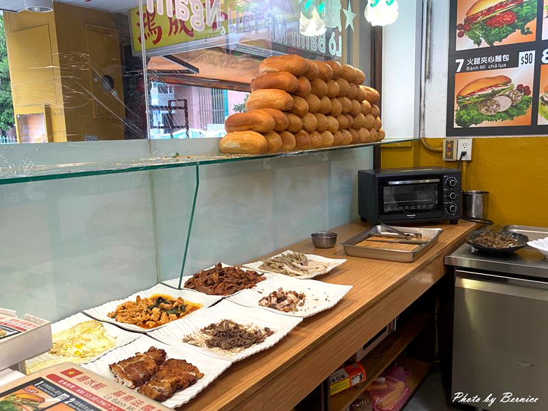 潛水艇越南法國麵包~現點現做自製麵包酥到掉渣 @Bernice的隨手筆記 潛水艇越南法國麵包~現點現做自製麵包酥到掉渣 @Bernice的隨手筆記