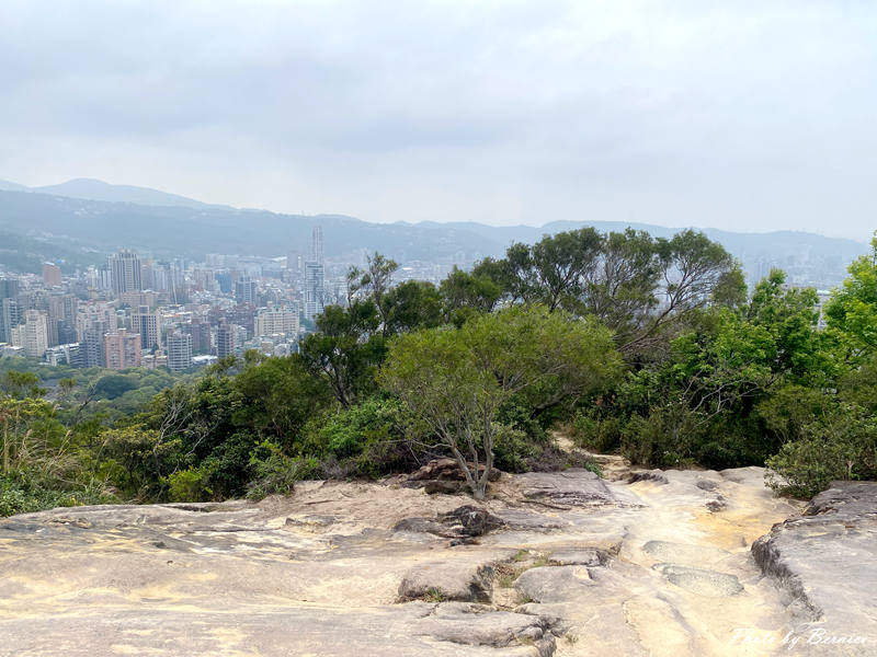 軍艦岩親山步道~遇見乘風破浪的陸上行舟 @Bernice的隨手筆記