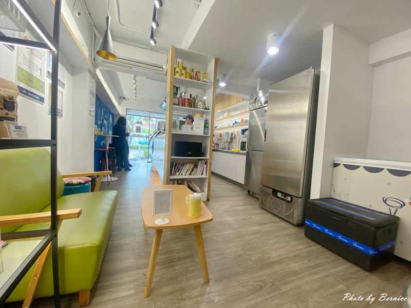 On the Road 義式手工冰淇淋專賣店~試吃到滿意再下手 @Bernice的隨手筆記