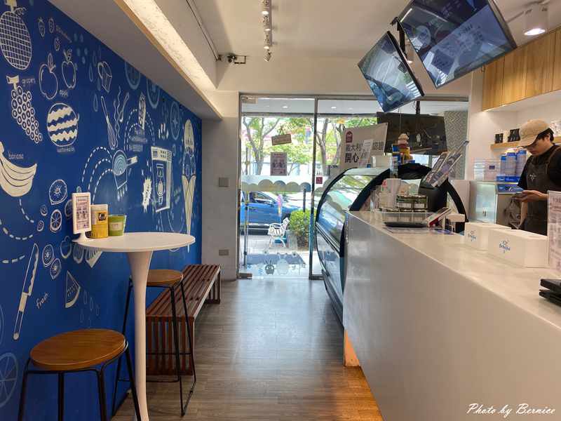 On the Road 義式手工冰淇淋專賣店~試吃到滿意再下手 @Bernice的隨手筆記