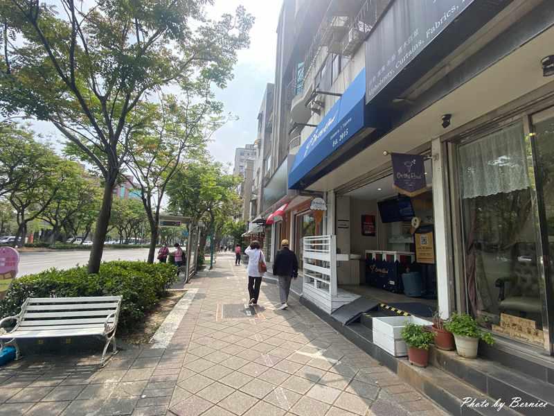 On the Road 義式手工冰淇淋專賣店~試吃到滿意再下手 @Bernice的隨手筆記