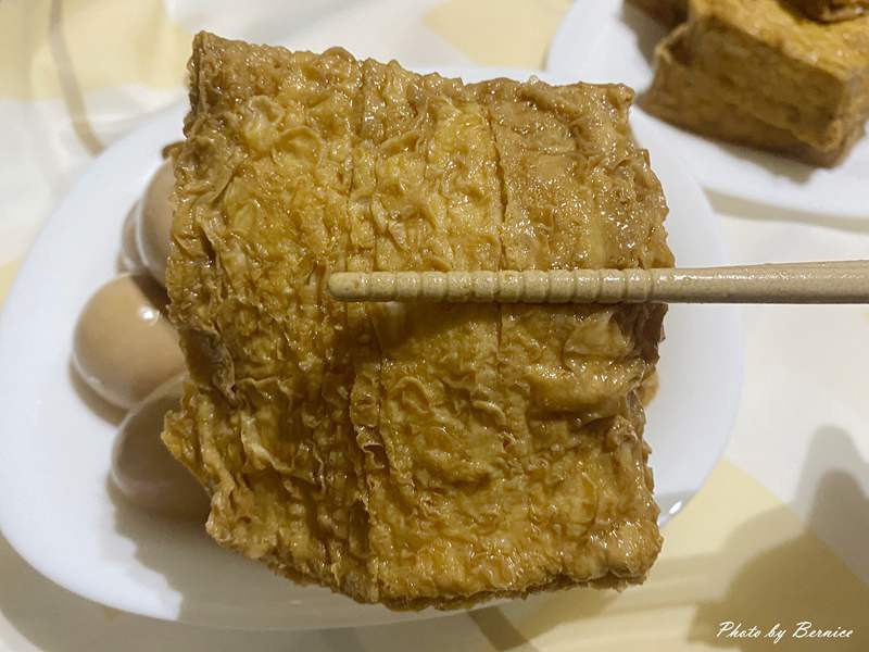 內湖人週五必衝 這攤素滷味太狠了 銅板價夾滿一大袋也不心疼 @Bernice的隨手筆記