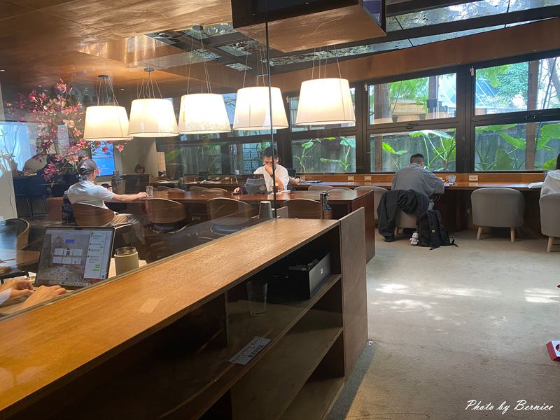 CE’ & LIB-RARY天母店~隱藏版不限時質感咖啡廳 在圖書館系空間享受一場美食療癒 @Bernice的隨手筆記