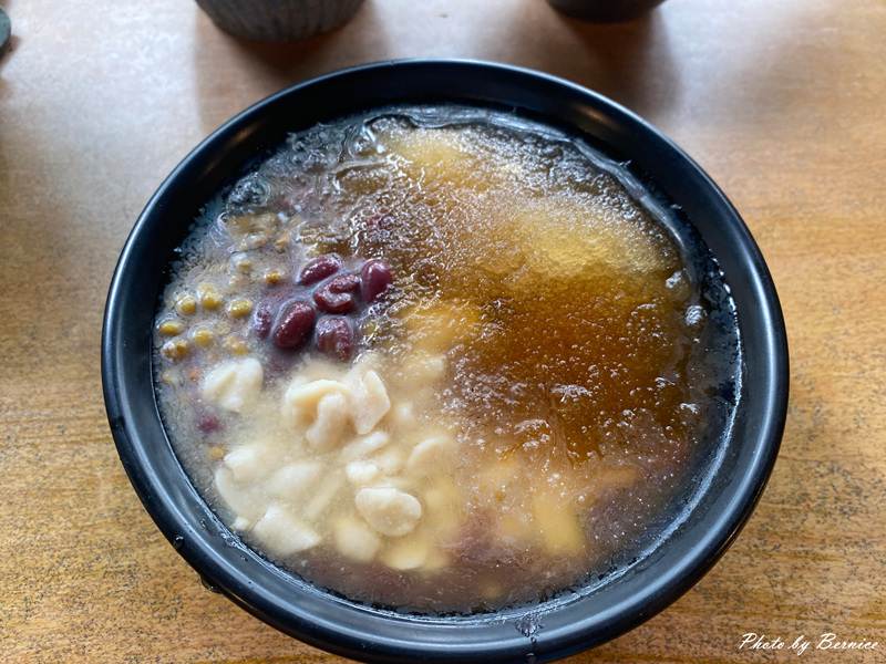茗穀屋烘焙工作坊~碧山巖人氣養生豆花 山景、豆香與剛剛好的幸福 @Bernice的隨手筆記