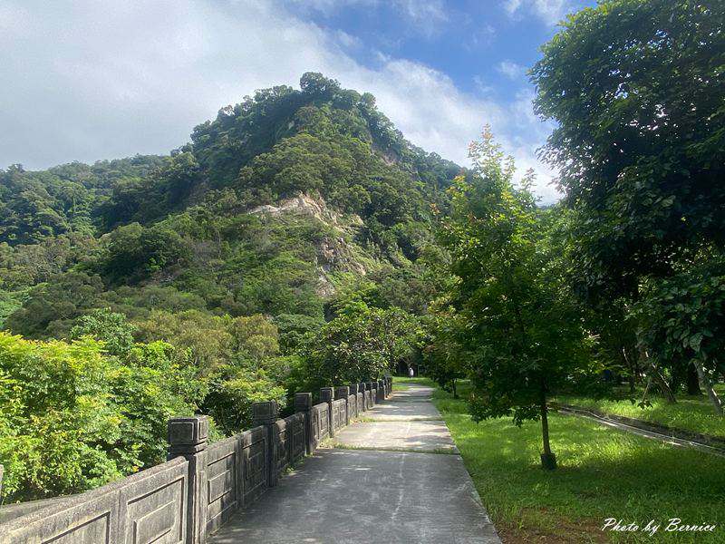 貴子坑水土保持園區~ 進北走投山林秘境遇見白色岩壁與靜謐森林散策時光 @Bernice的隨手筆記