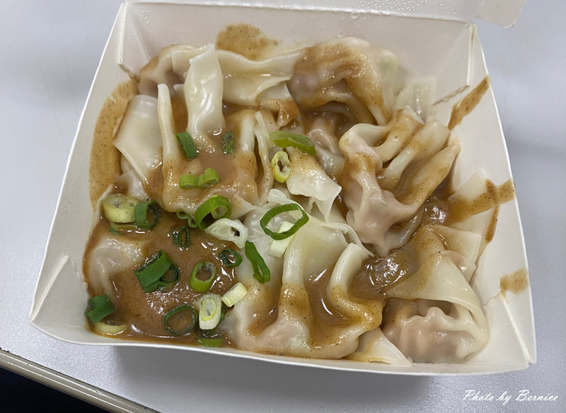 志明牛肉拉麵 北投總店~在地人推薦的老字號牛肉麵 北投巷弄裡的人情味 @Bernice的隨手筆記