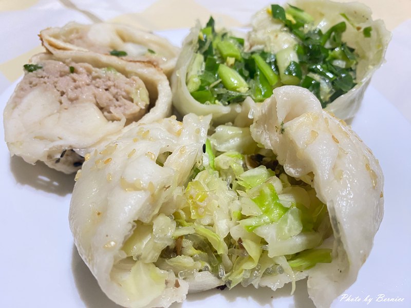 黃家班脆皮水煎包~金黃酥脆一口爆香 內湖超高人氣小吃 @Bernice的隨手筆記