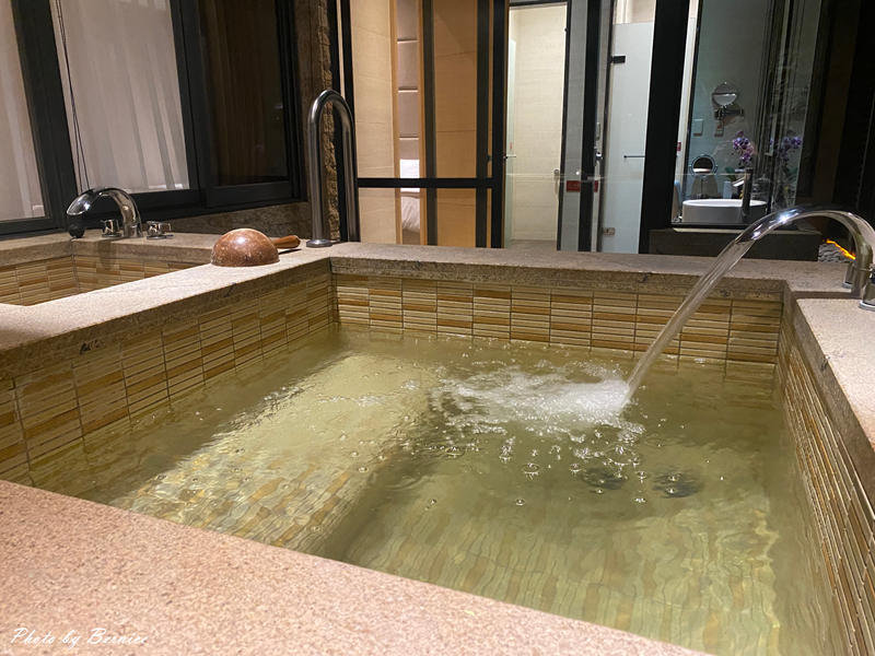 台中日光溫泉會館~嶼山之間的氤氳時光 一場放鬆與美食的對話 @Bernice的隨手筆記