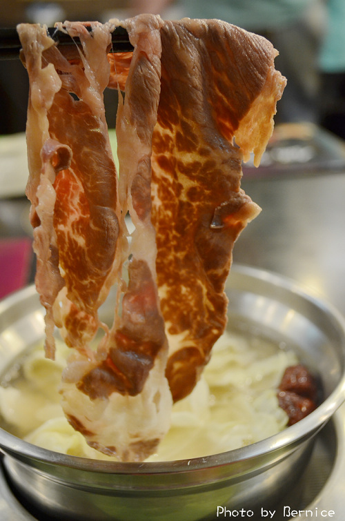 鍋饕精緻涮涮鍋~平實的價格享受高級和牛肉 @Bernice的隨手筆記