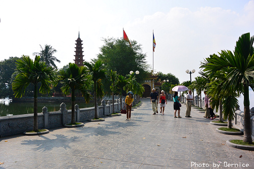 鎮國古寺~越南最古老的寺廟 @Bernice的隨手筆記