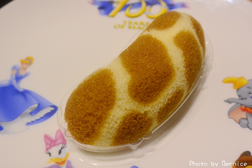 生果實x長頸鹿紋香蕉蛋糕~日本必買伴手禮 @Bernice的隨手筆記