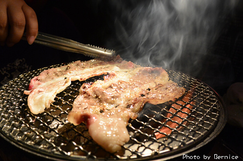武仕日式炭火燒肉~中和南勢角肉肉吃到飽好選擇 @Bernice的隨手筆記