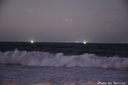 海上燈火漁業~照亮東北角夜晚的海面 @Bernice的隨手筆記