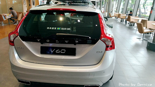VOLVO V60 D4安全旗艦版試駕心得~高安全規格旅行車開上路就是帥氣 @Bernice的隨手筆記