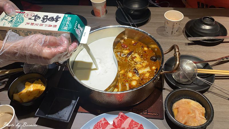 大漠紅頂級蒙古鍋~升級瀑布起司牛奶鍋讓你視覺嗅覺味覺三享受 @Bernice的隨手筆記
